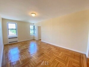 Building Photo - 801 Avenue C