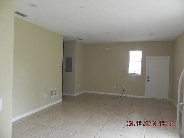 Foto del edificio - Large 4/3 Duplex in Kissimmee!!!