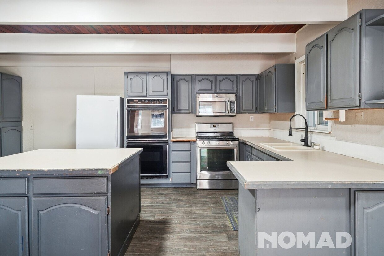 Foto principal - Spacious 3BR Duplex in Sumner