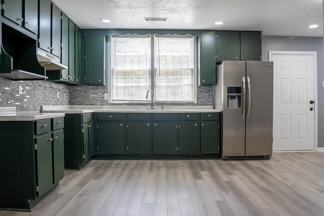 Foto del edificio - 1312 Perry Ave