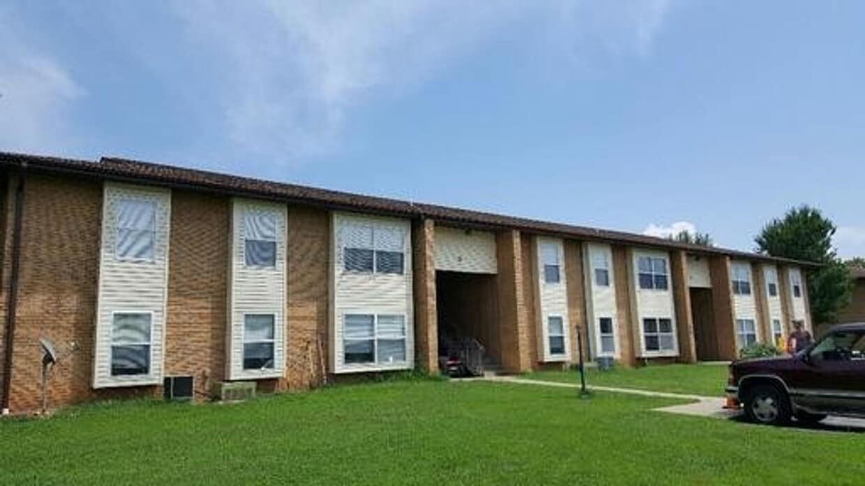 Foto principal - Hollister Apartments