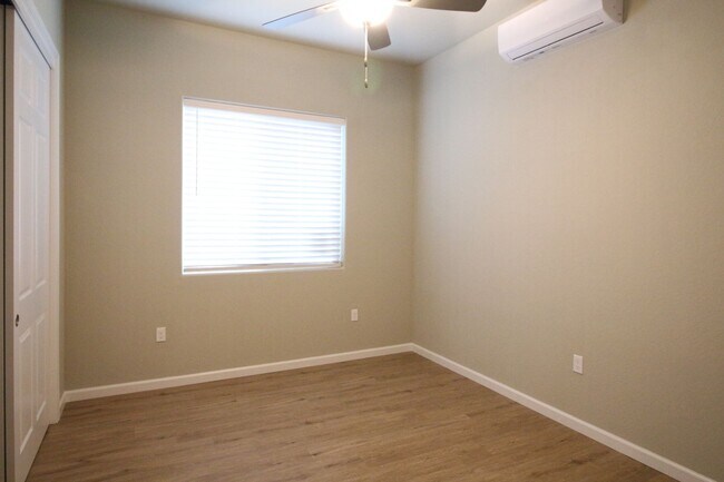 Foto del edificio - 6010 E Sussex Way