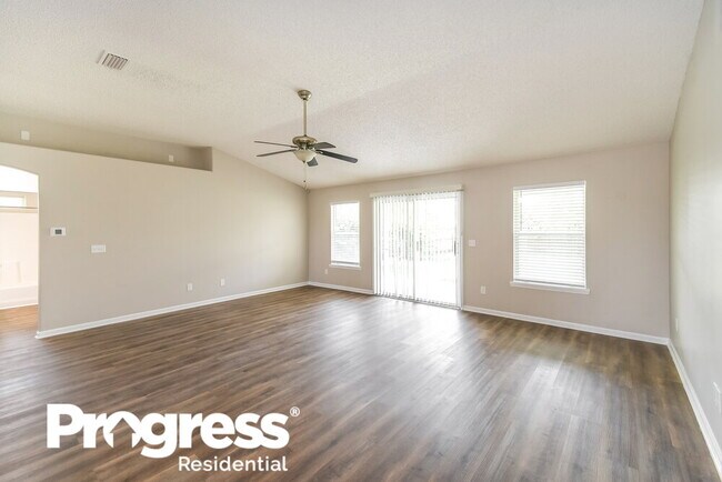 Foto del edificio - 6888 Kettle Creek Dr