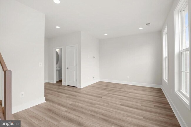 Foto del edificio - 14534 Alsace Ln