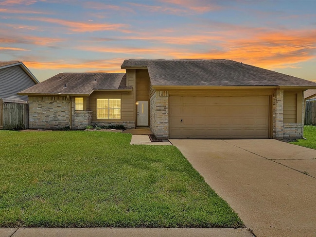 Building Photo - 17903 Red Wolf Dr