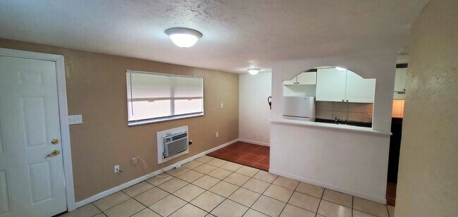 Building Photo - 9406 Grandfield Rd