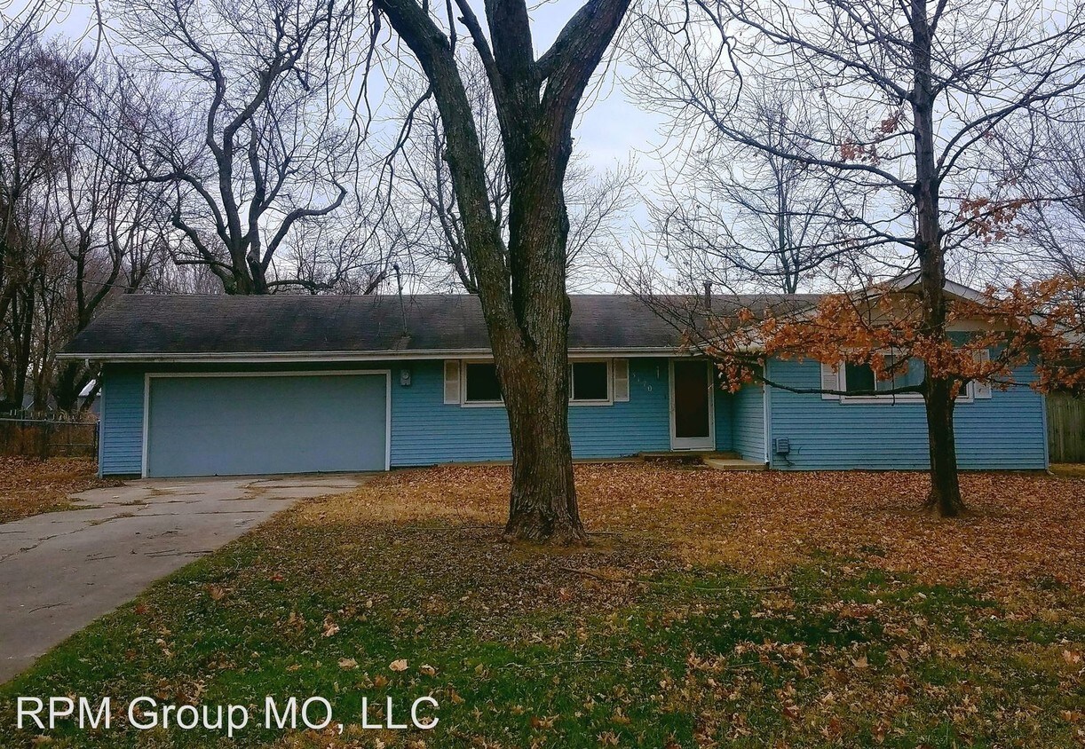 Primary Photo - 3170 W Farm Road 168