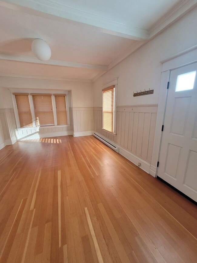 Photo - 332 W 5th Ave Apartment