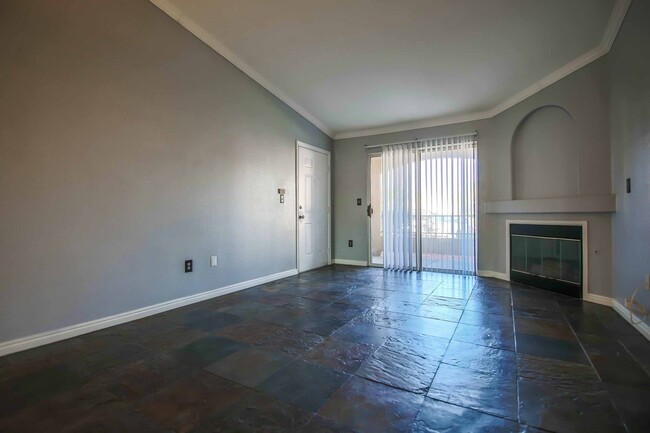 Foto del edificio - Charming Condo in Gated Community!