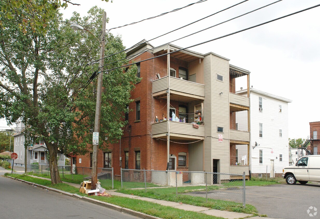 Foto del edificio - 33-35 Rowe Ave