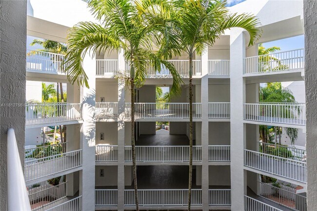 Foto del edificio - 10750 NW 66th St