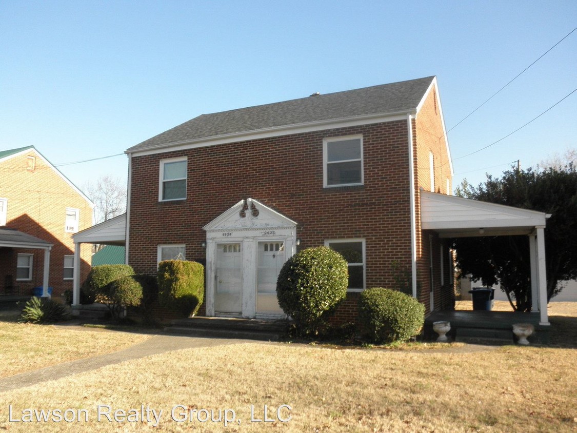 Primary Photo - 2623 Bowman St NW