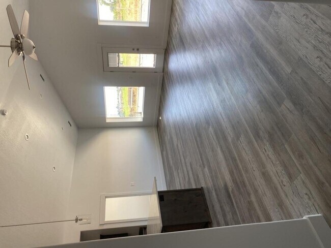 Foto del edificio - 2104 3125 W