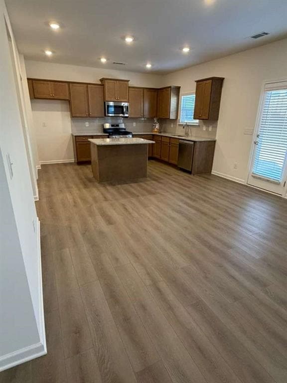 Foto del edificio - 261 Bloomfield Cir