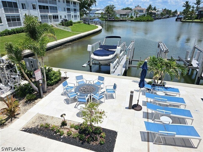 Building Photo - 10620 Gulf Shore Dr