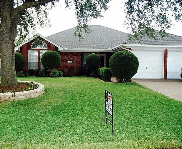 Foto del edificio - 8028 Buttercup Cir S