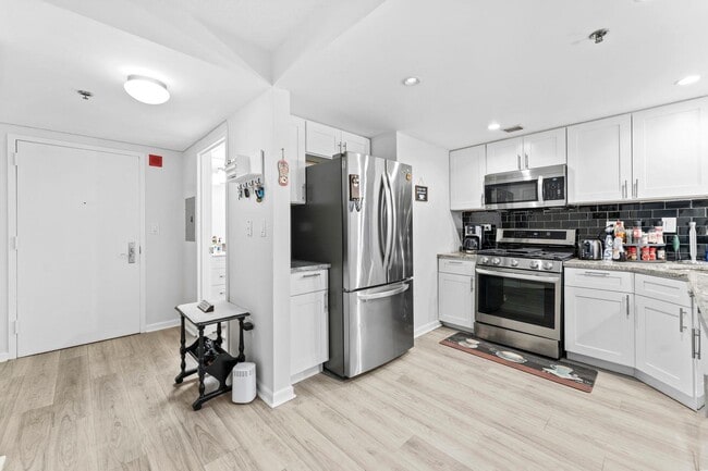 Foto del edificio - 759 2nd St