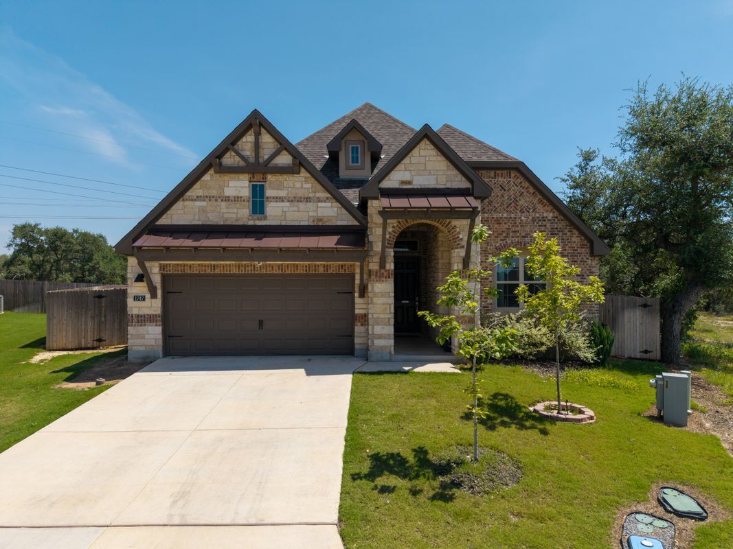 Foto principal - 1747 Dunvegan Pk