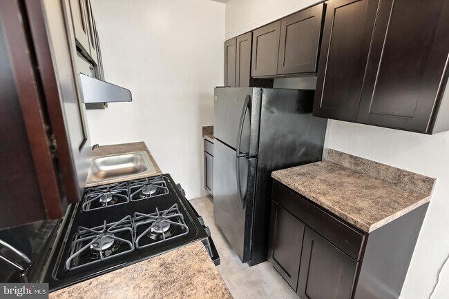 Foto del edificio - 215 Oakwood St SE