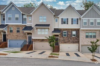 Building Photo - 3456 Abbey Wy