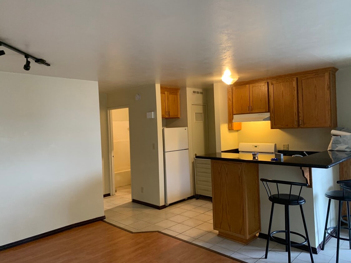 616 Tularosa Dr Unit 2, Los Angeles, CA 90026 Apartment for Rent in