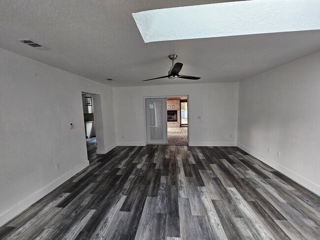 Foto del edificio - 8198 SE 164th Pl