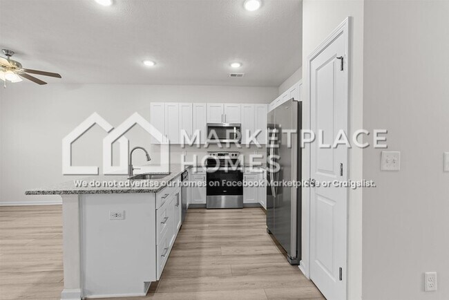 Foto del edificio - 3433 Briar Rose Ct