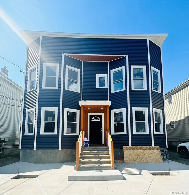 Building Photo - 8 Morgan Ave