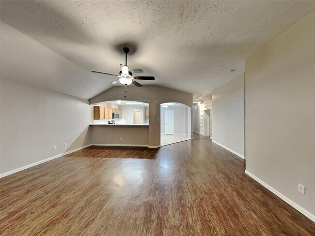 Foto del edificio - 7010 Grant Dr