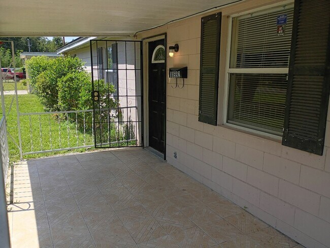 Foto del edificio - 10592 Haverford Rd