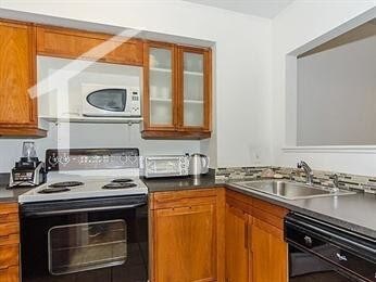 Foto principal - 59 Brainerd Rd