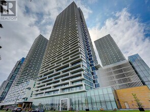 Building Photo - 898 Portage Pkwy