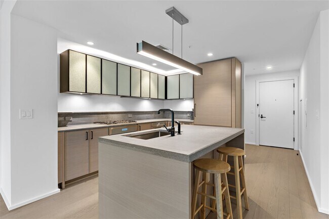 Foto del edificio - 1425 Hudson St
