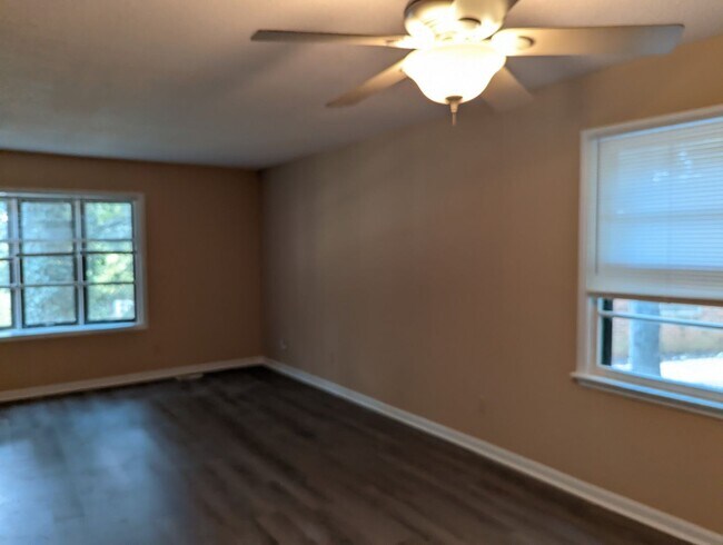 Foto del edificio - 2803 Coosa Cir NW