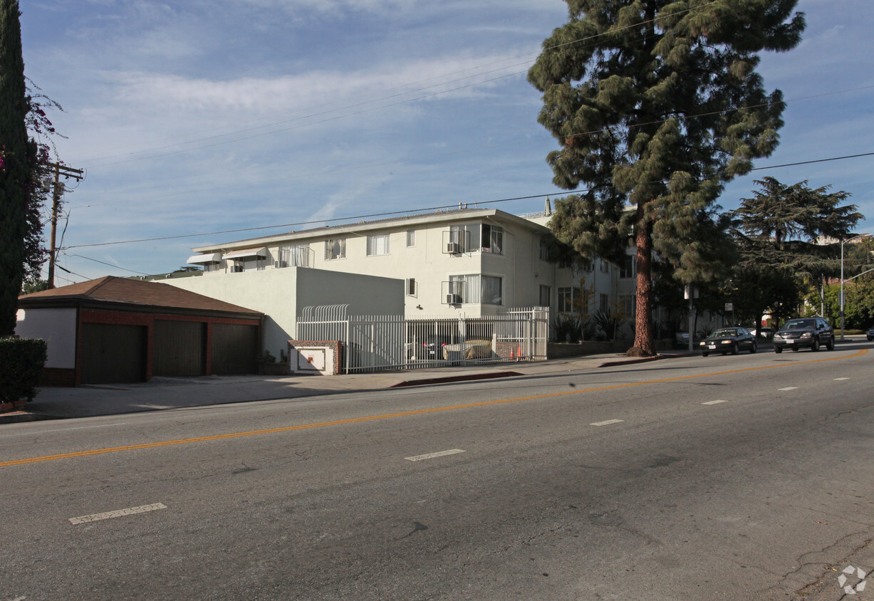 Foto principal - Los Feliz Courtyard Apartments