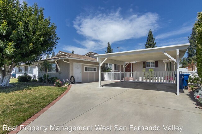 Building Photo - 4 br, 3 bath House - 22459 Covello St.