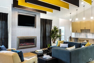 Interior Photo - The Landing CoMo