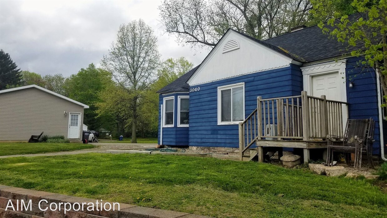 Primary Photo - 4 br, 2 bath House - 3040 W Michigan Ave