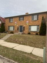 Building Photo - 6643 W Lisbon Ave