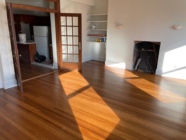 Foto del edificio - 1728 Beacon St