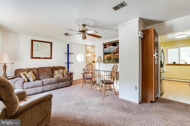 Sala de estar - 14024 Roanoke St