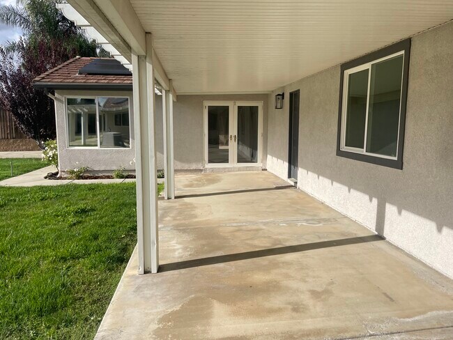 Building Photo - 21285 Shoemaker Ln