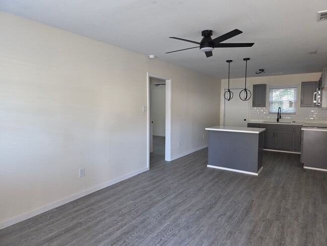 Building Photo - ORANGEBURG