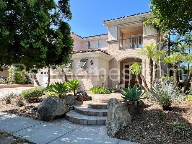 Building Photo - 5585 Shannon Ridge Ln
