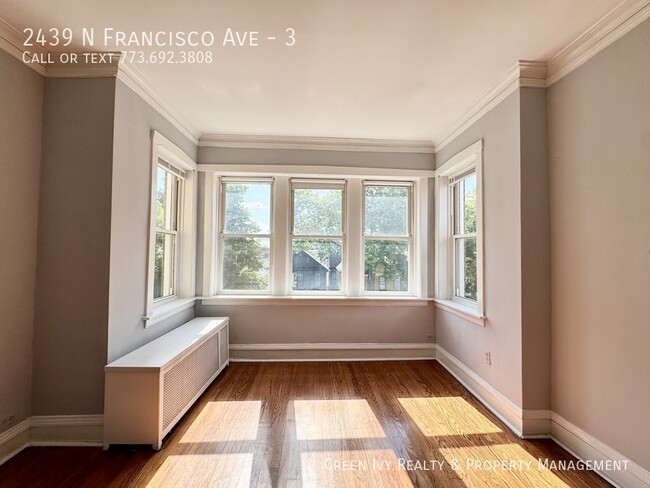 Building Photo - 2439 N Francisco Ave