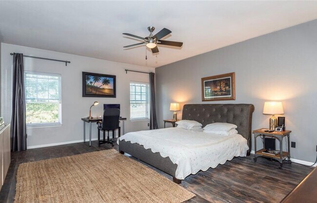 Foto del edificio - 3284 Holly Hall St