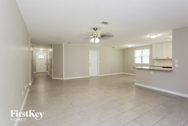 Building Photo - 1047 Cove Landing Dr