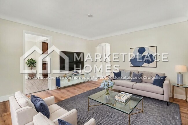 Foto del edificio - 8111 Warwick St