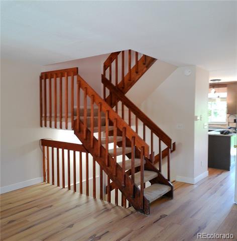 Foto del edificio - 6815 Ravencrest Dr