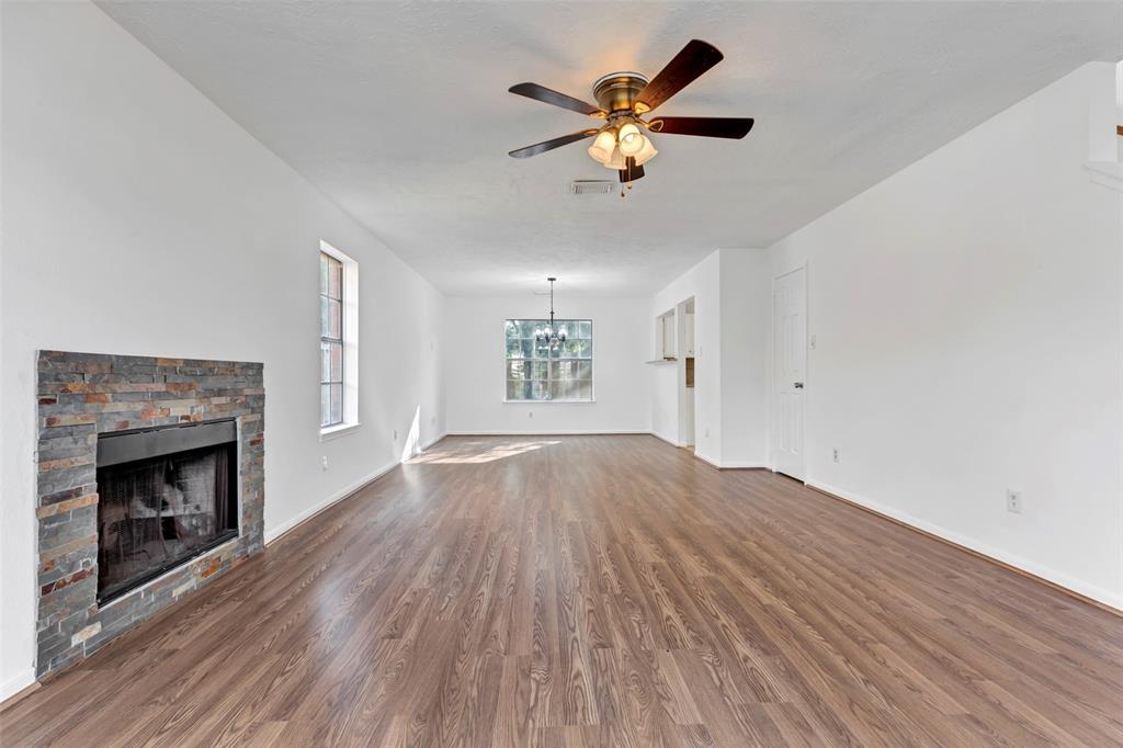 Primary Photo - 13915 Dentwood Dr